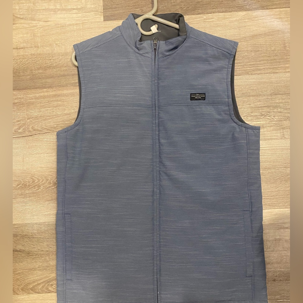 Mens Medium Travis Mathew’s Vest.